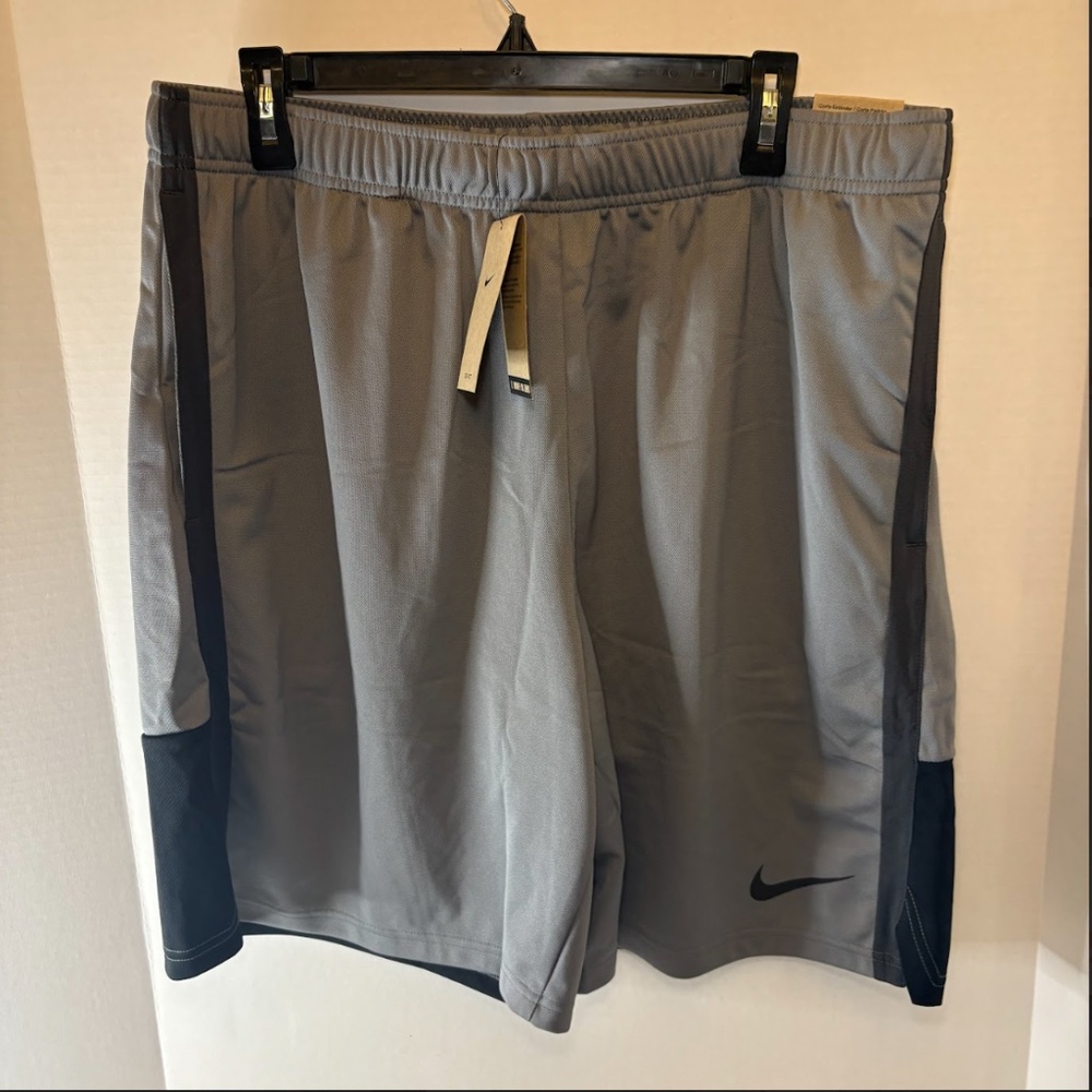 Nike Men's Smoke Grey/Black Knit Hybrid Training Shorts (DM5944-084) XXL NWT